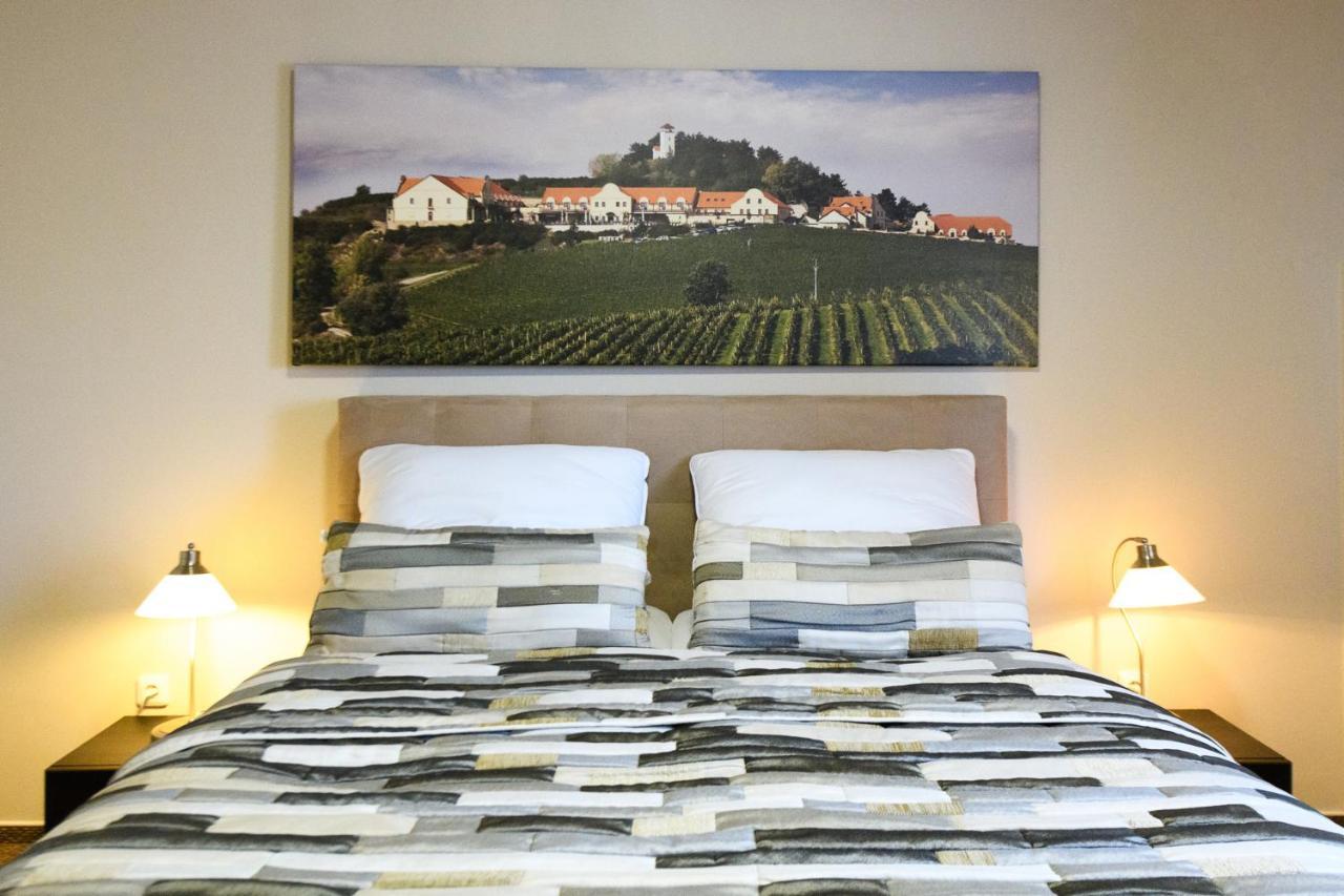 Hotel Vinarstvi U Kaplicky Zaječí