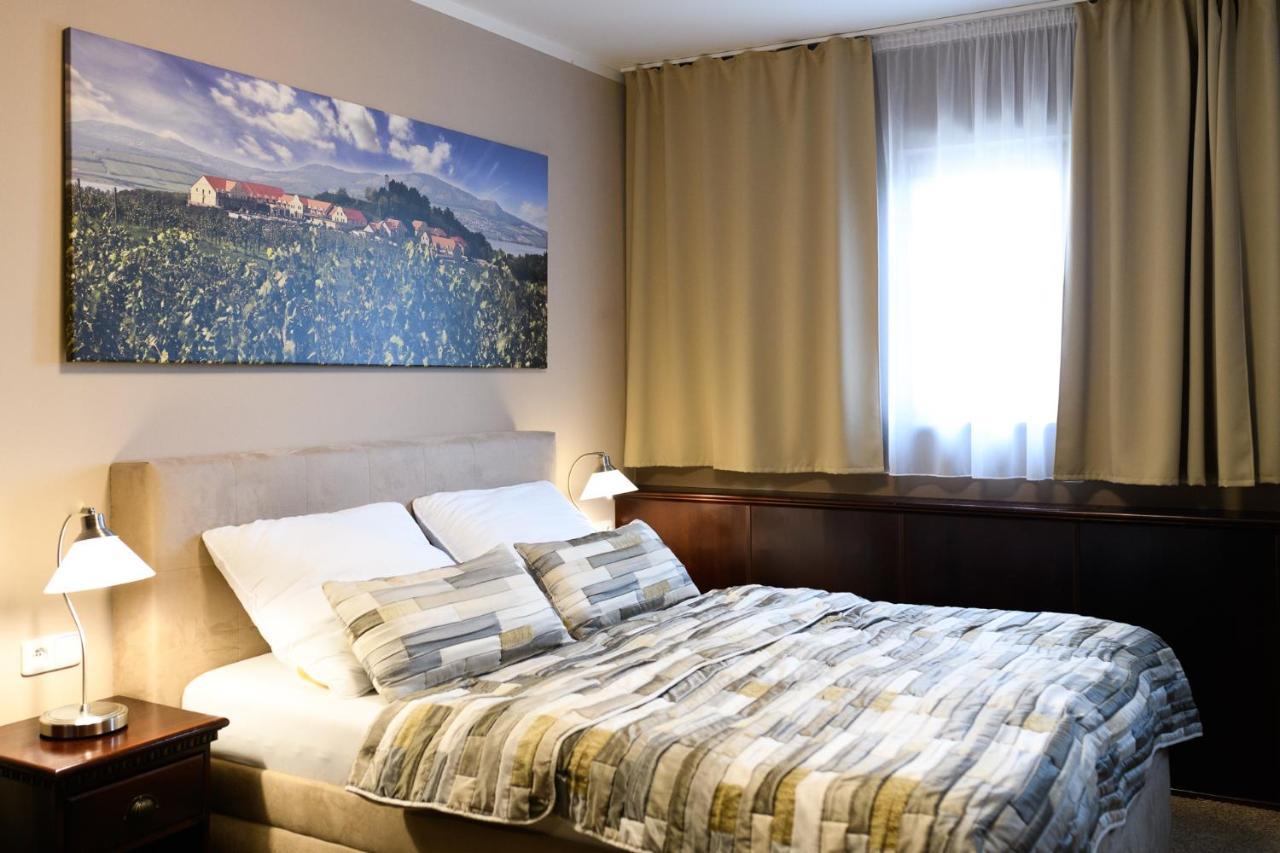 Hotel Vinařství U Kapličky